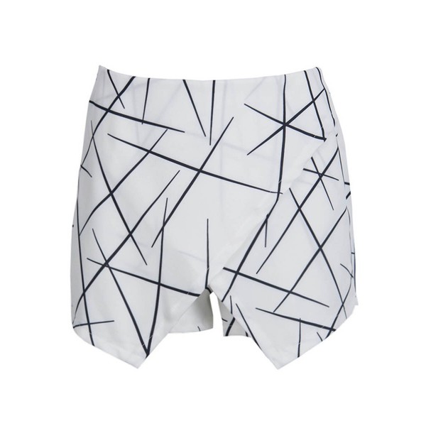 Asymmetric Lines Print Women's Shorts