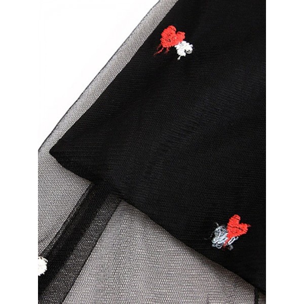 Irrgual Embroidery Floral Skirt